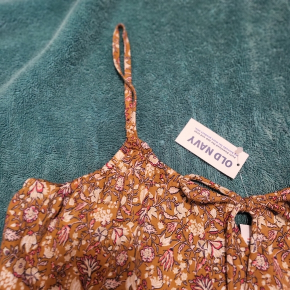 NWT Floral Spaghetti Strap Blouse - Picture 13 of 13